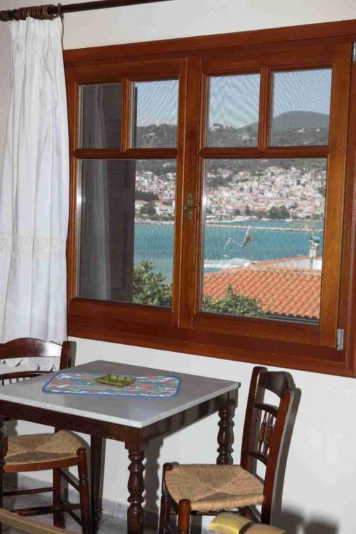 Pleoussa Studio And Apartments Skopelos Pokoj fotografie